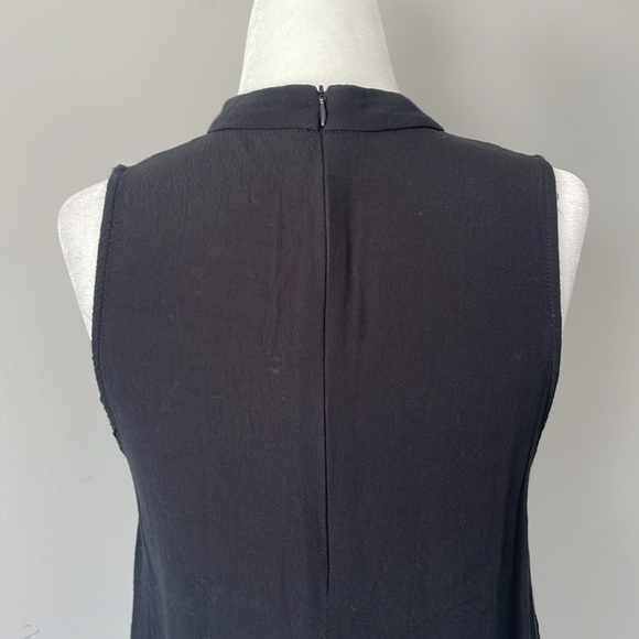 Slideshow Black Top🖤 - Picture 4 of 5